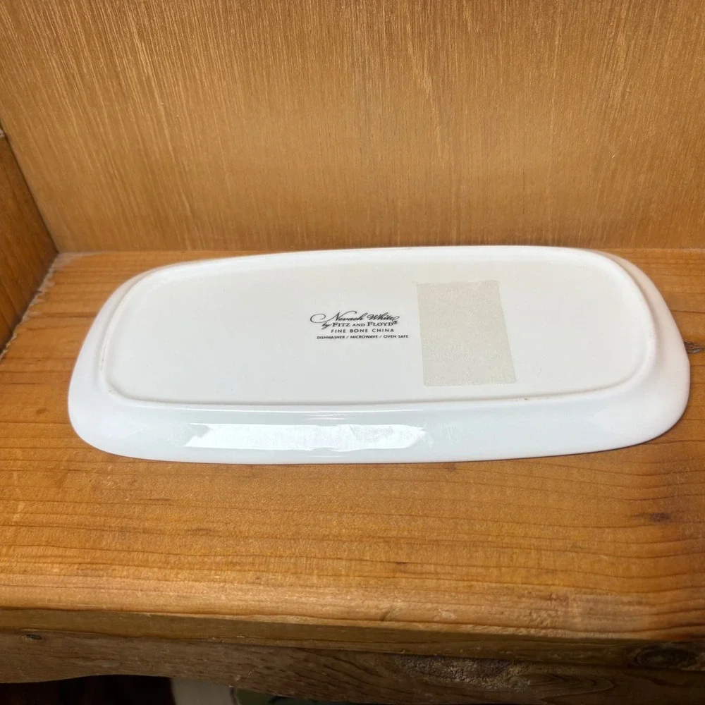 Fitz and Floyd Nevaeh White Fine Bone China Butter Dish with Lid 2-Piece Set